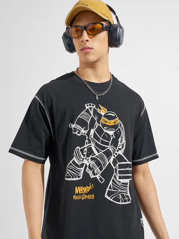 Highlander Men Black Ninja Turtles Embroidered Round Neck T-Shirt