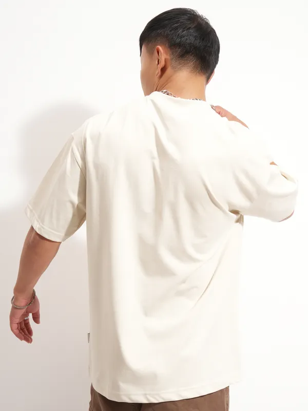 Highlander Men Cream Ninja Turtles Printed Round Neck Oversized Fit T-Shirt