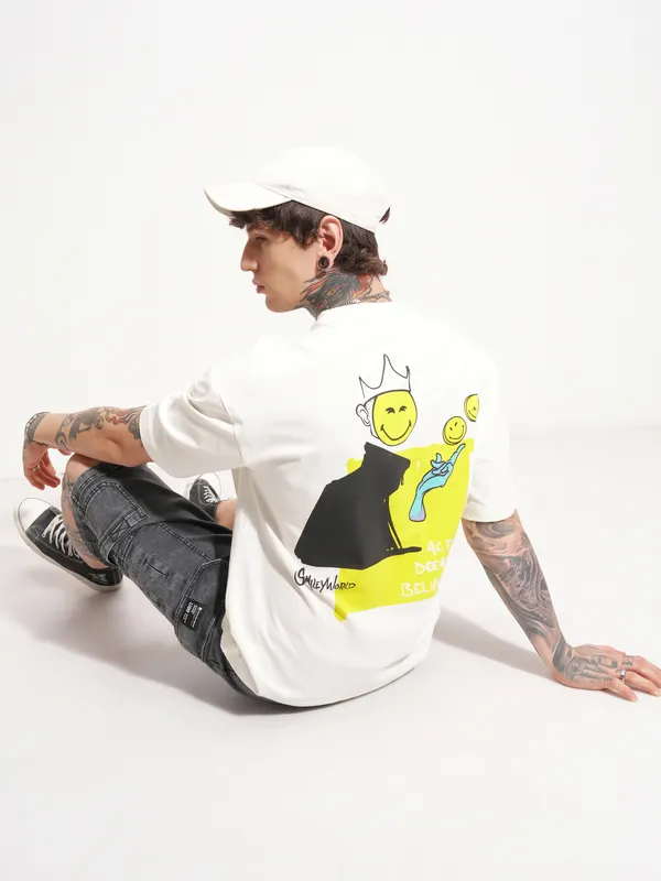 SmileyWorldÂ® Men Printed Round Neck Oversized Fit T-Shirt