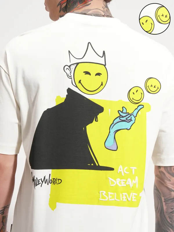 SmileyWorldÂ® Men Printed Round Neck Oversized Fit T-Shirt