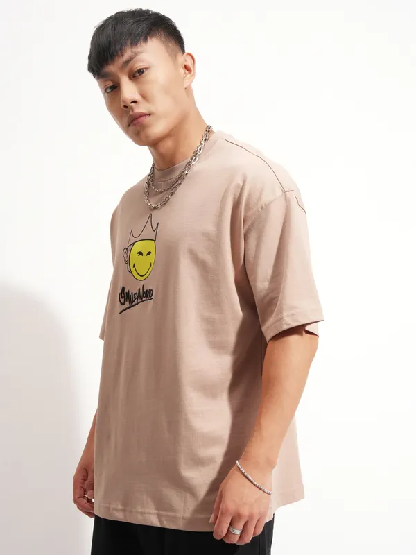 Highlander Men Tan SmileyWorldÃÂ® Printed Round Neck Oversized Fit T-Shirt