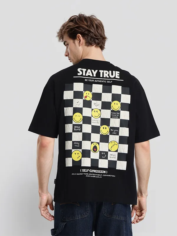 Highlander Men Black SmileyWorldÃÂ® Printed Round Neck Oversized Fit T-Shirt