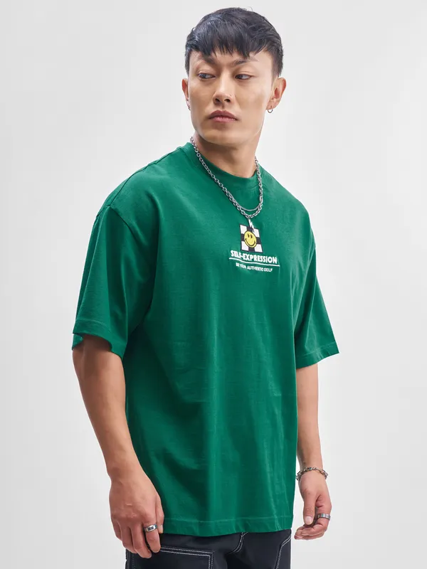 Highlander Men Green SmileyWorldÂ® Printed Round Neck Oversized Fit T-Shirt