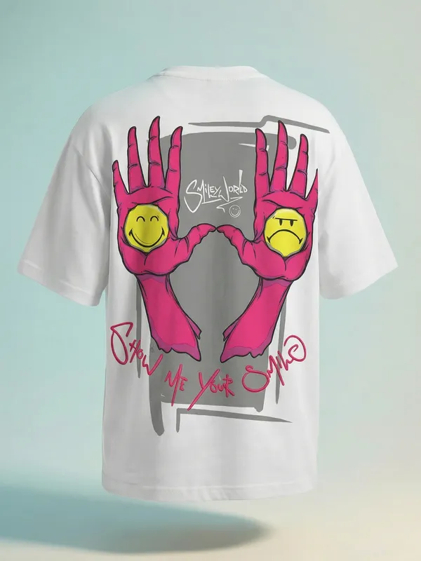 Highlander Men Off White SmileyWorldÃÂ® Printed Round Neck Oversized Fit T-Shirt