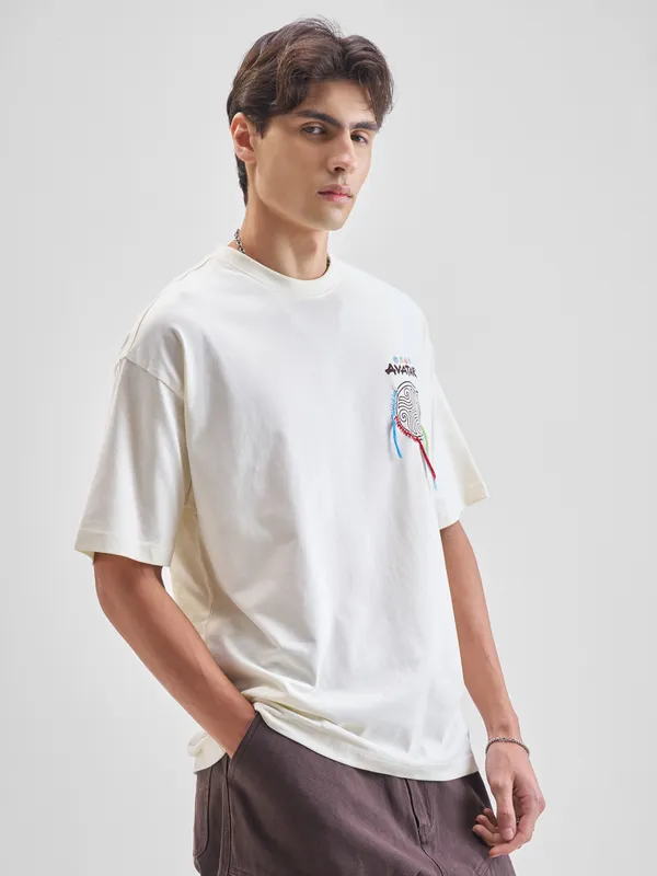 Highlander Men Off White Avatar Printed Round Neck Oversized Fit T-Shirt