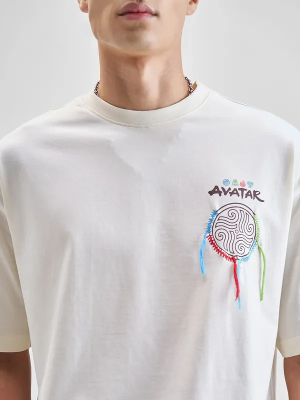 Highlander Men Off White Avatar Printed Round Neck Oversized Fit T-Shirt