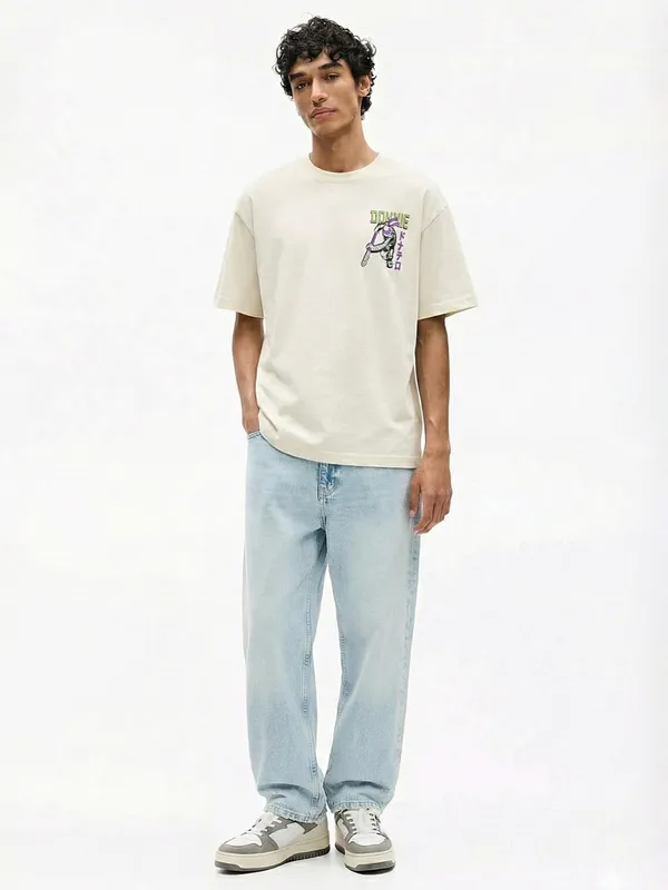 Highlander Men Cream Ninja Turtles Printed Round Neck Oversized Fit T-Shirt