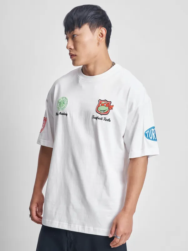 Highlander Men White Ninja Turtles Printed Round Neck Oversized Fit T-Shirt