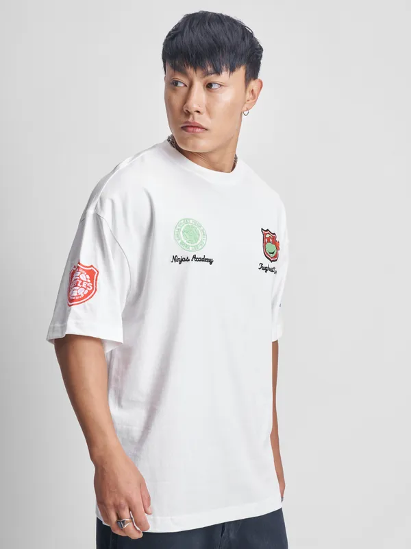 Highlander Men White Ninja Turtles Printed Round Neck Oversized Fit T-Shirt