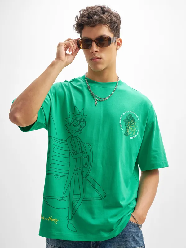 WB By Highlander Men Green Rick And Morty Printed Round Neck Oversized Fit T-Shirt