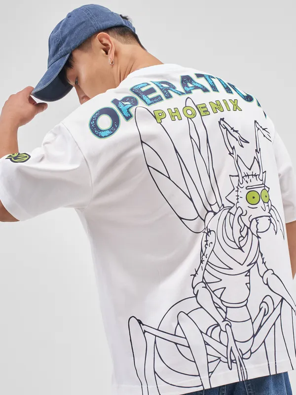 Highlander Men White Rick And Morty Printed Round Neck Oversized Fit T-Shirt