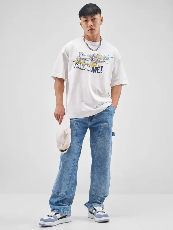 WB By Highlander Men White Tom And Jerry Printed Round Neck Oversized Fit T-Shirt