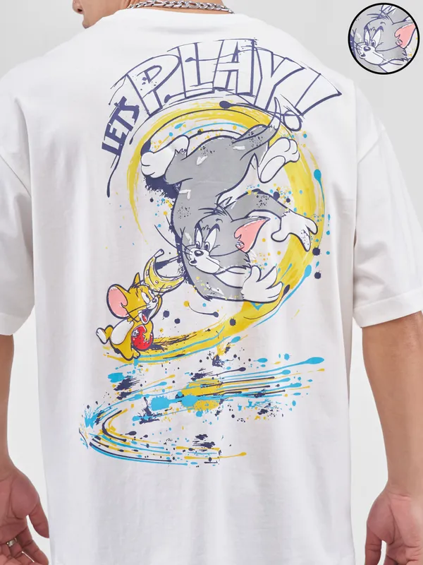 WB By Highlander Men White Tom And Jerry Printed Round Neck Oversized Fit T-Shirt
