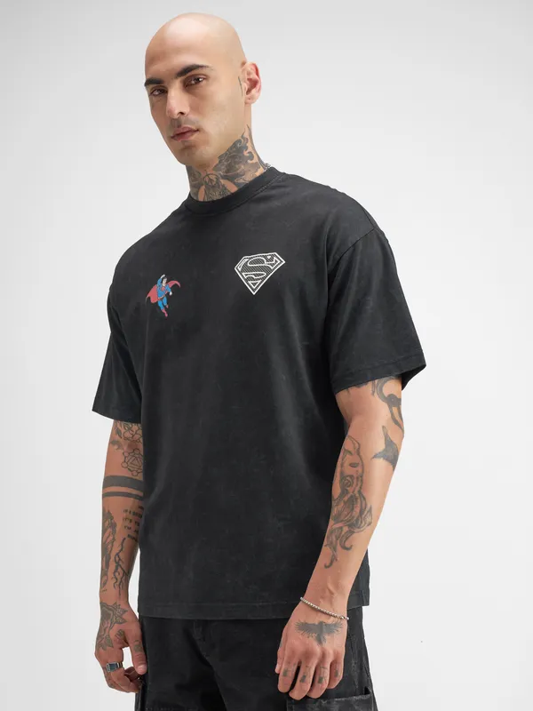 Dc By Highlander Men Black Printed Round Neck Oversized Fit T-Shirt