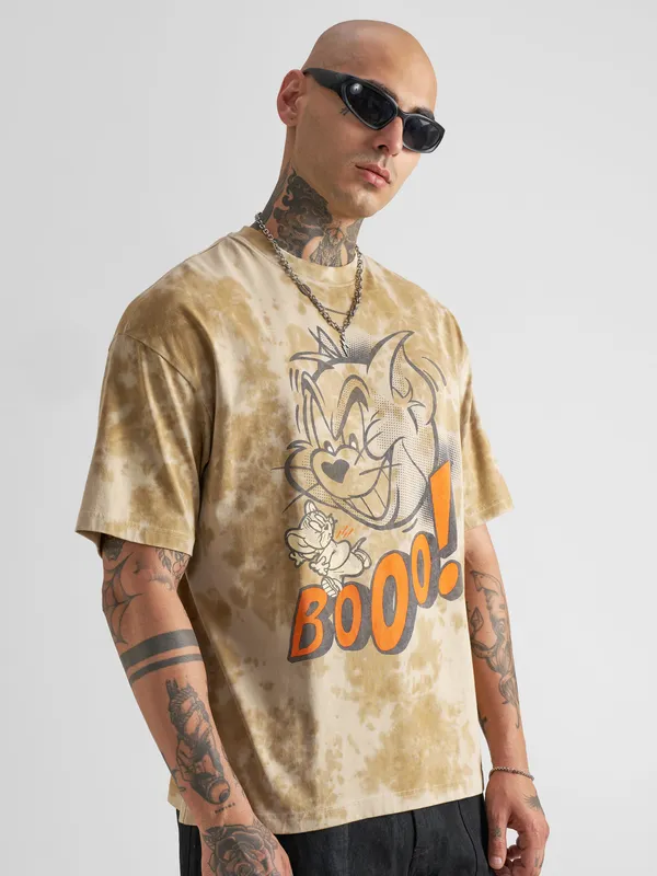 WB By Highlander Men Beige Tom And Jerry Printed Round Neck Oversized Fit T-Shirt