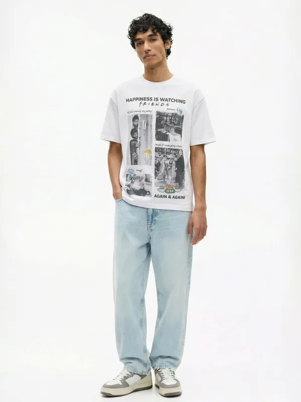 Highlander Men White FRIENDS Printed Round Neck T-Shirt