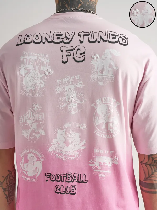 WB By Highlander Men Pink Looney Tunes Printed Round Neck Oversized Fit T-Shirt