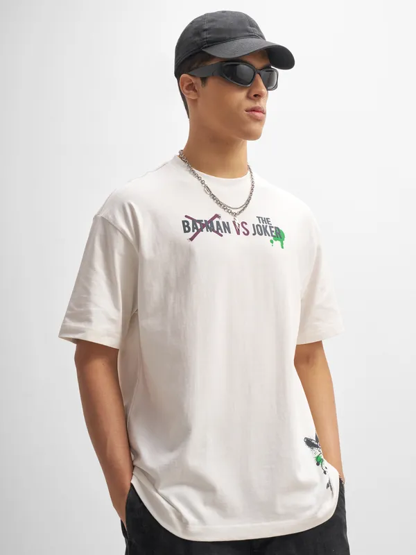 DC By Highlander Men White Joker Printed Round Neck T-Shirt