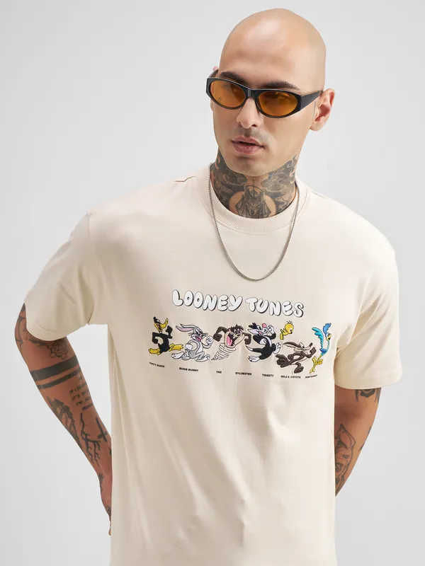Looney Tunes Men Embroidered Round Neck T-Shirt