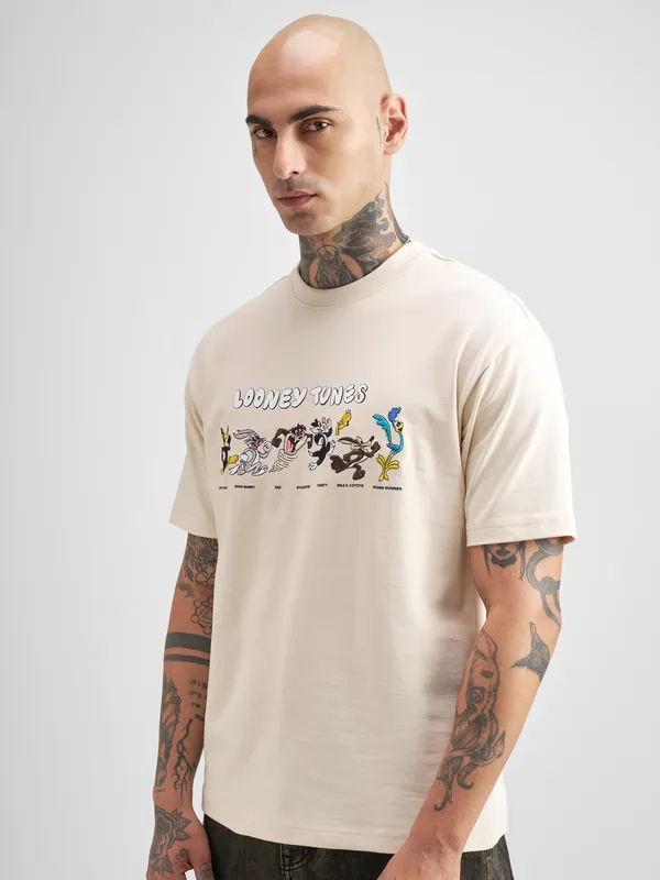 Looney Tunes Men Embroidered Round Neck T-Shirt