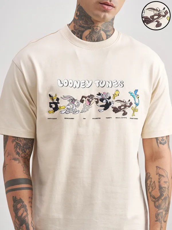 Looney Tunes Men Embroidered Round Neck T-Shirt