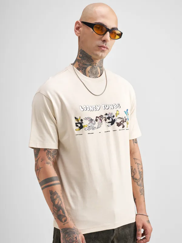 Looney Tunes Men Embroidered Round Neck T-Shirt