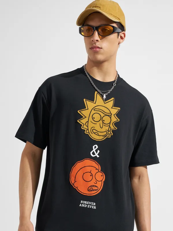 WB By Highlander Men Black Rick And Morty Printed Round Neck T-Shirt