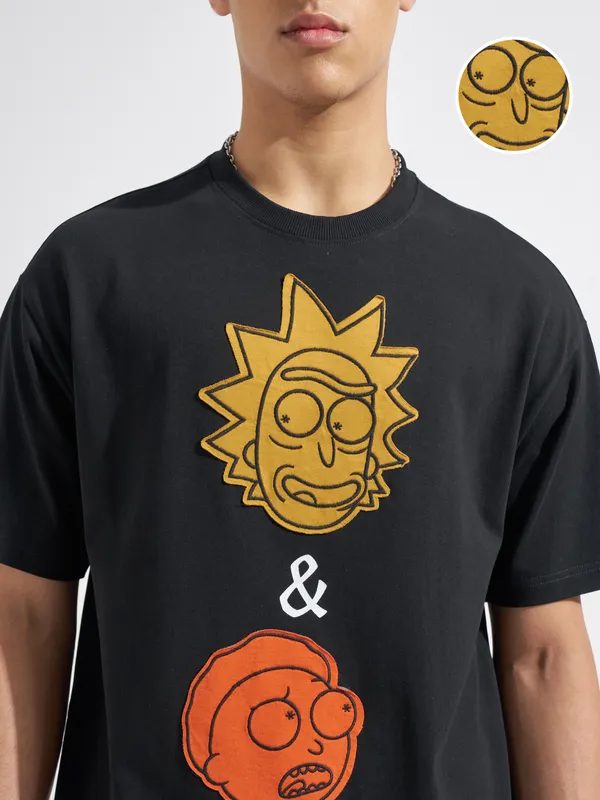 WB By Highlander Men Black Rick And Morty Printed Round Neck T-Shirt