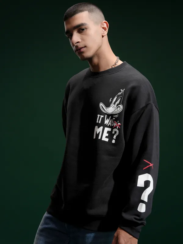 WB By Highlander Men Black Daffy Duck Round Neck Pullover Sweatshirt