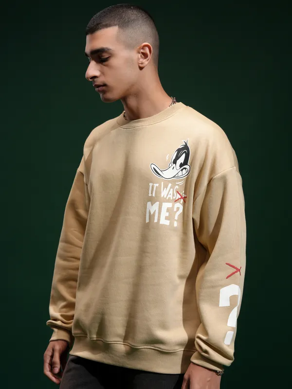 WB By Highlander Men Brown Daffy Duck Round Neck Pullover Sweatshirt