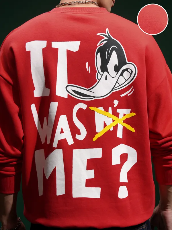 WB By Highlander Men Red Daffy Duck Round Neck Pullover Sweatshirt