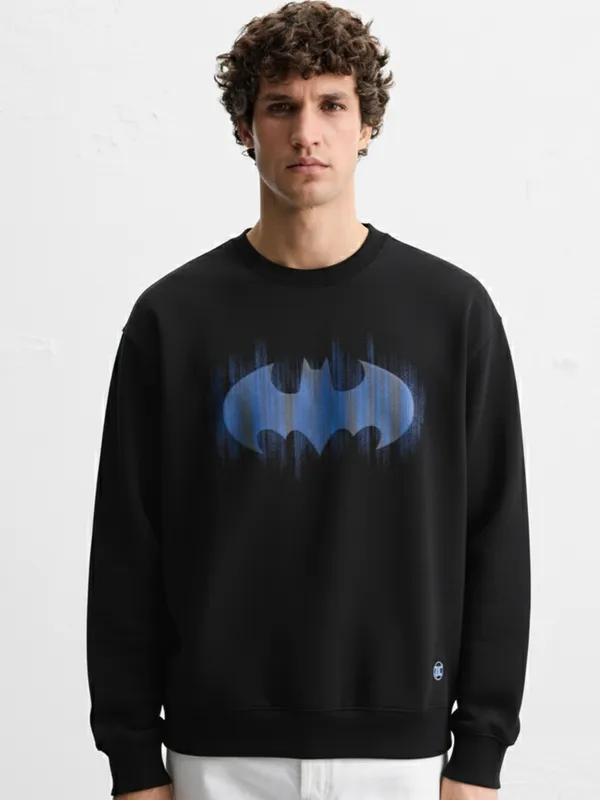 DC By Highlander Men Black Batman Round Neck Pullover Sweatshirt