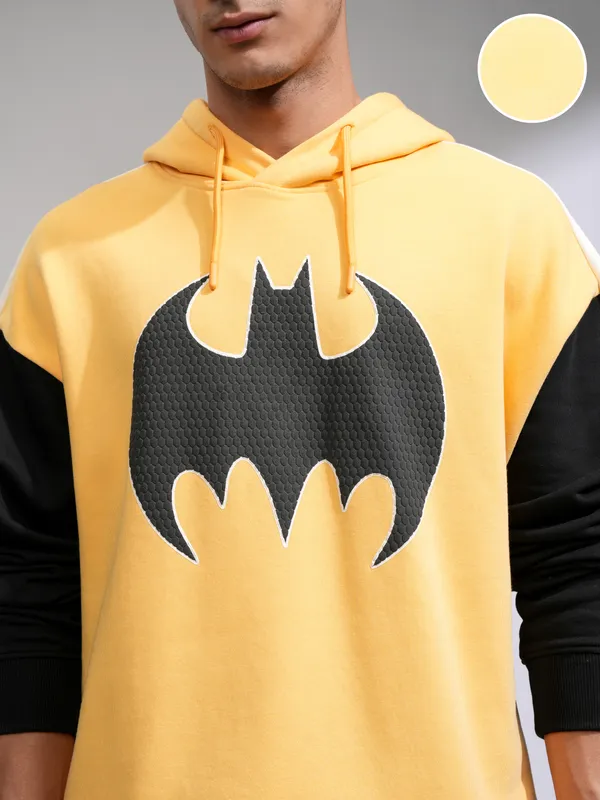 DC By Highlander Men Yellow Batman Hooded Pullover Sweatshirt