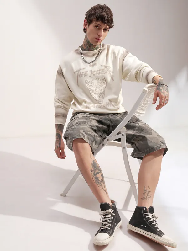 DC By Highlander Men Off White Batman Round Neck Pullover Sweatshirt