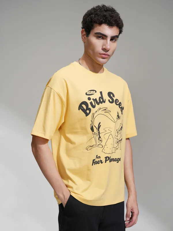 WB By Highlander Men Yellow Looney Tunes Printed Oversized Fit T-Shirt