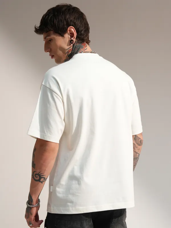 WB By Highlander Men Off White Scooby Doo Printed Round Neck T-Shirt