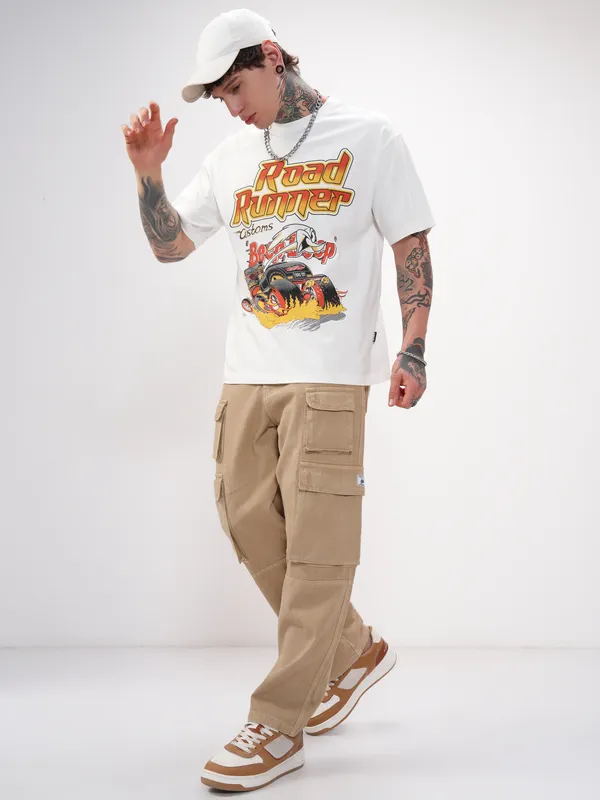 WB By Highlander Men White Looney Tunes Printed Round Neck Oversized Fit T-Shirt