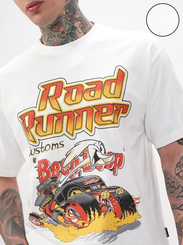 WB By Highlander Men White Looney Tunes Printed Round Neck Oversized Fit T-Shirt
