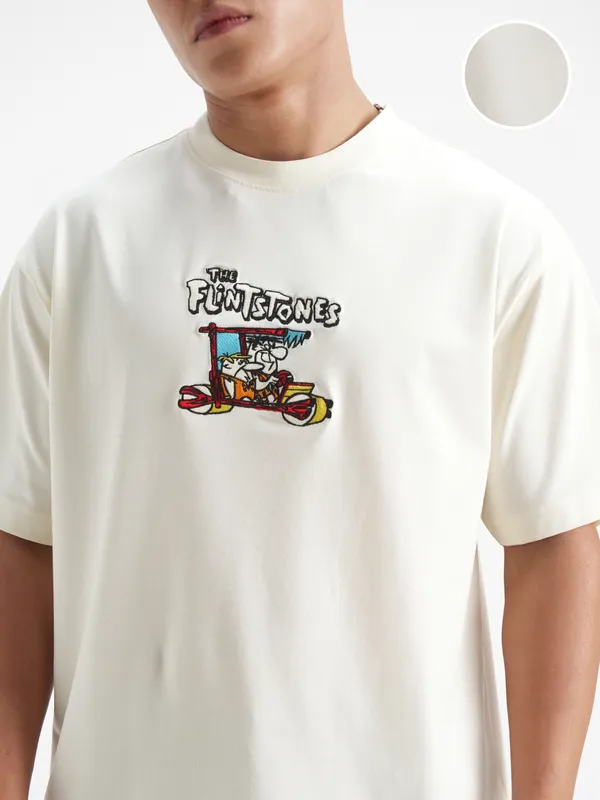 WB By Highlander Men Off White Flintstones Printed Round Neck T-Shirt