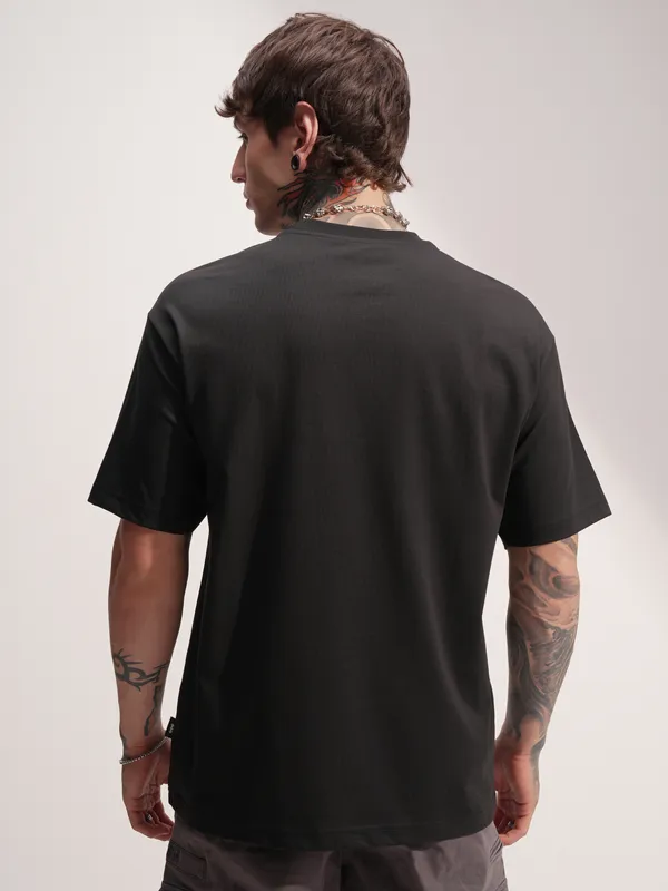 DC By Highlander Men Black Batman Embroidered Round Neck T-Shirt