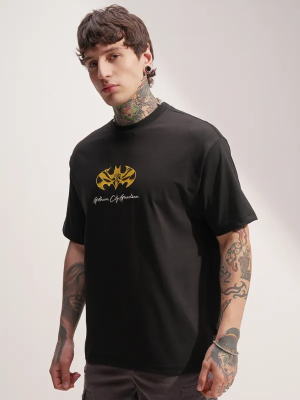 DC By Highlander Men Black Batman Embroidered Round Neck T-Shirt