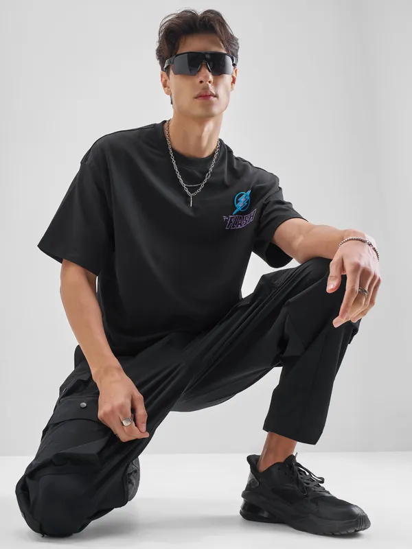 DC By Highlander Men Black Flash Printed Round Neck Oversized Fit T-Shirt