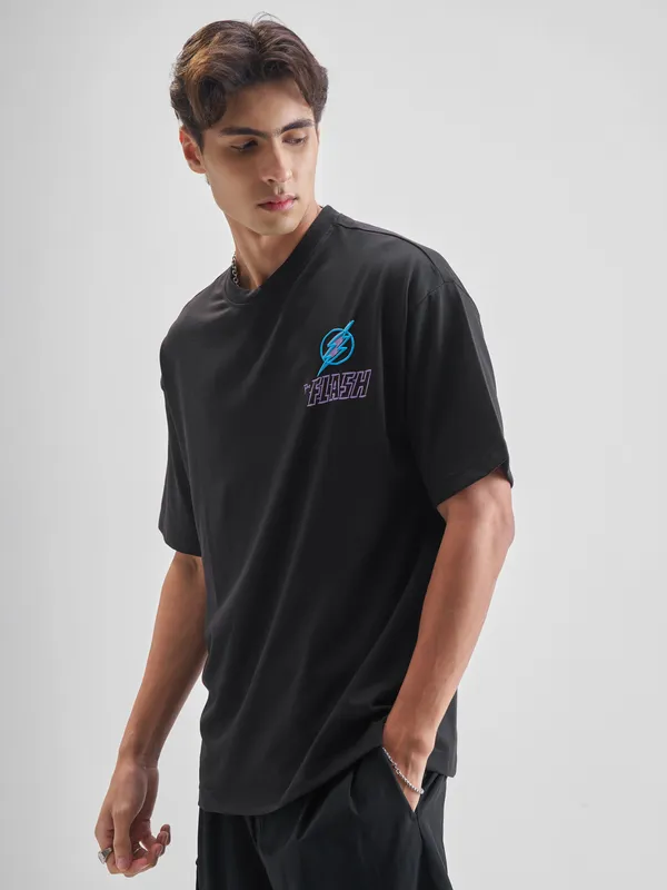 DC By Highlander Men Black Flash Printed Round Neck Oversized Fit T-Shirt