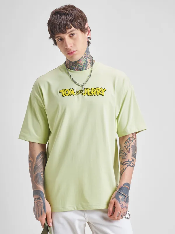 WB By Highlander Men Green Tom And Jerry Printed Round Neck Oversized Fit T-Shirt