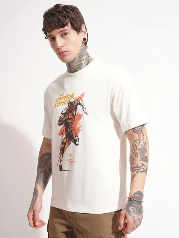 DC By Highlander Men White Flash Printed Round Neck T-Shirt