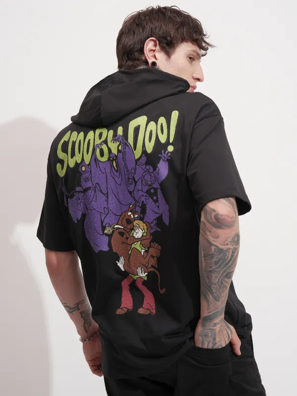 WB By Highlander Men Black Scooby Doo Printed Hood Oversized Fit T-Shirt