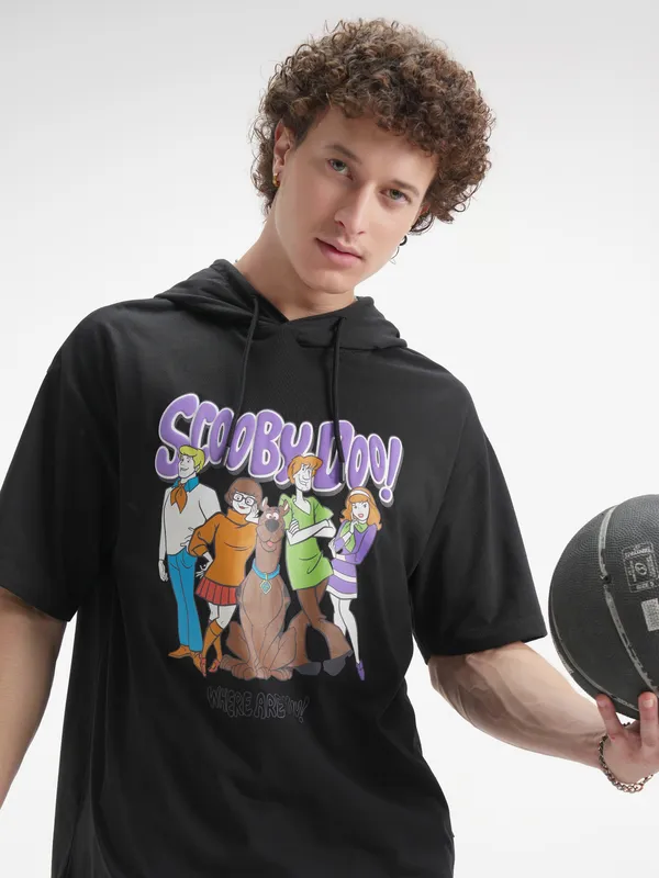 WB By Highlander Men Off White Scooby Doo Printed Hood Oversized Fit T-Shirt