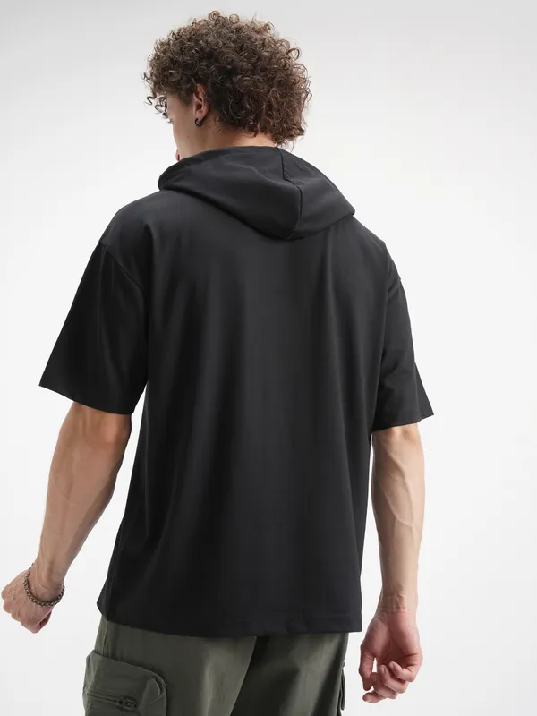 WB By Highlander Men Off White Scooby Doo Printed Hood Oversized Fit T-Shirt