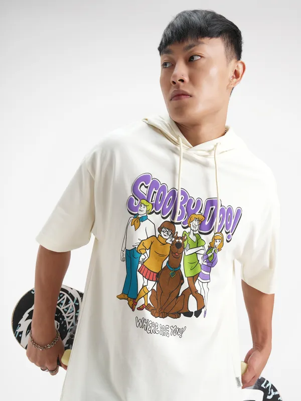 WB By Highlander Men White Scooby Doo Printed Hood Oversized Fit T-Shirt