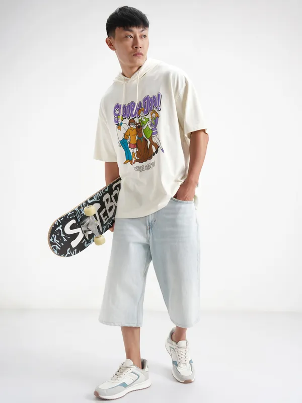 WB By Highlander Men White Scooby Doo Printed Hood Oversized Fit T-Shirt